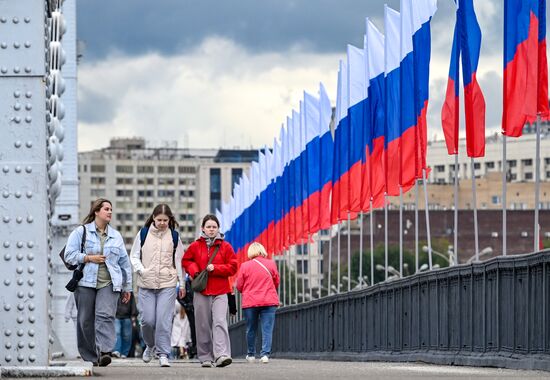 Russia National Flag Day Preparations