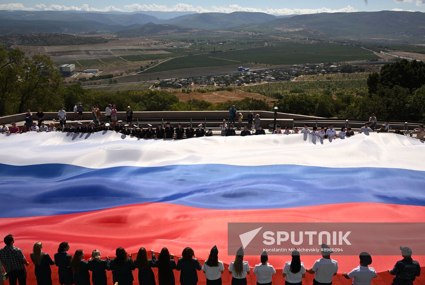 Russia National Flag Day