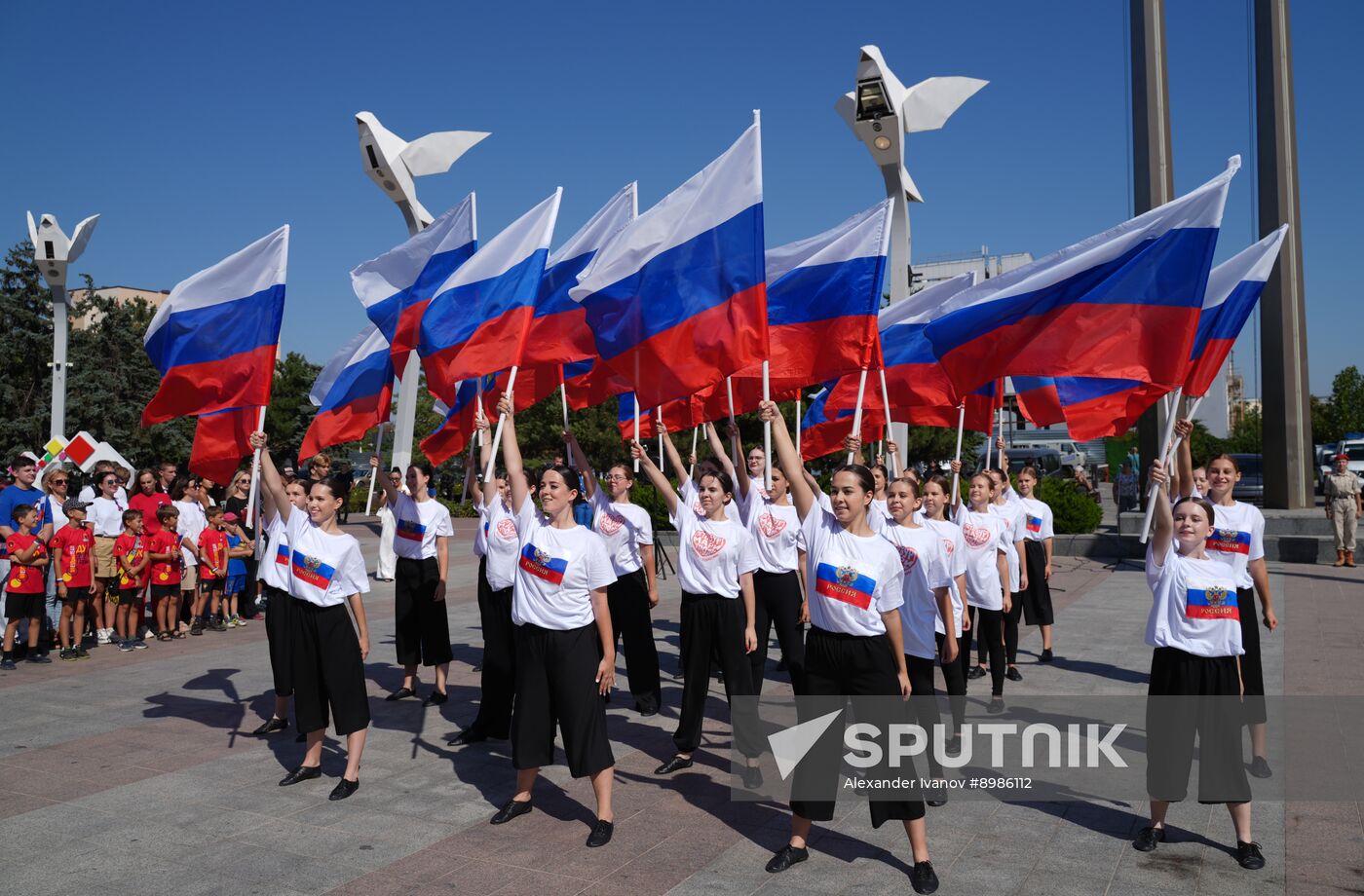 Russia National Flag Day