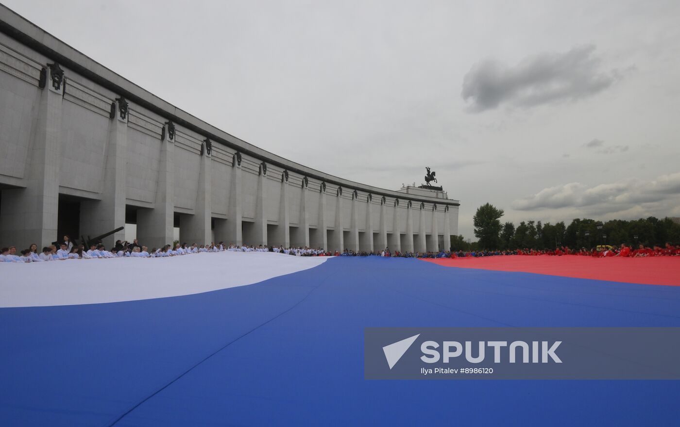 Russia National Flag Day