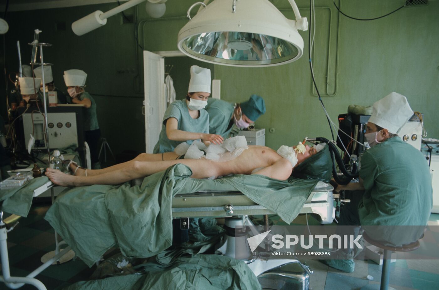 Implanting an artificial heart valve