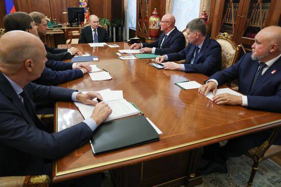 Russia Putin Government