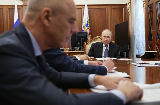 Russia Putin Government