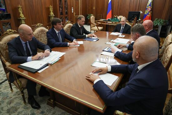 Russia Putin Government