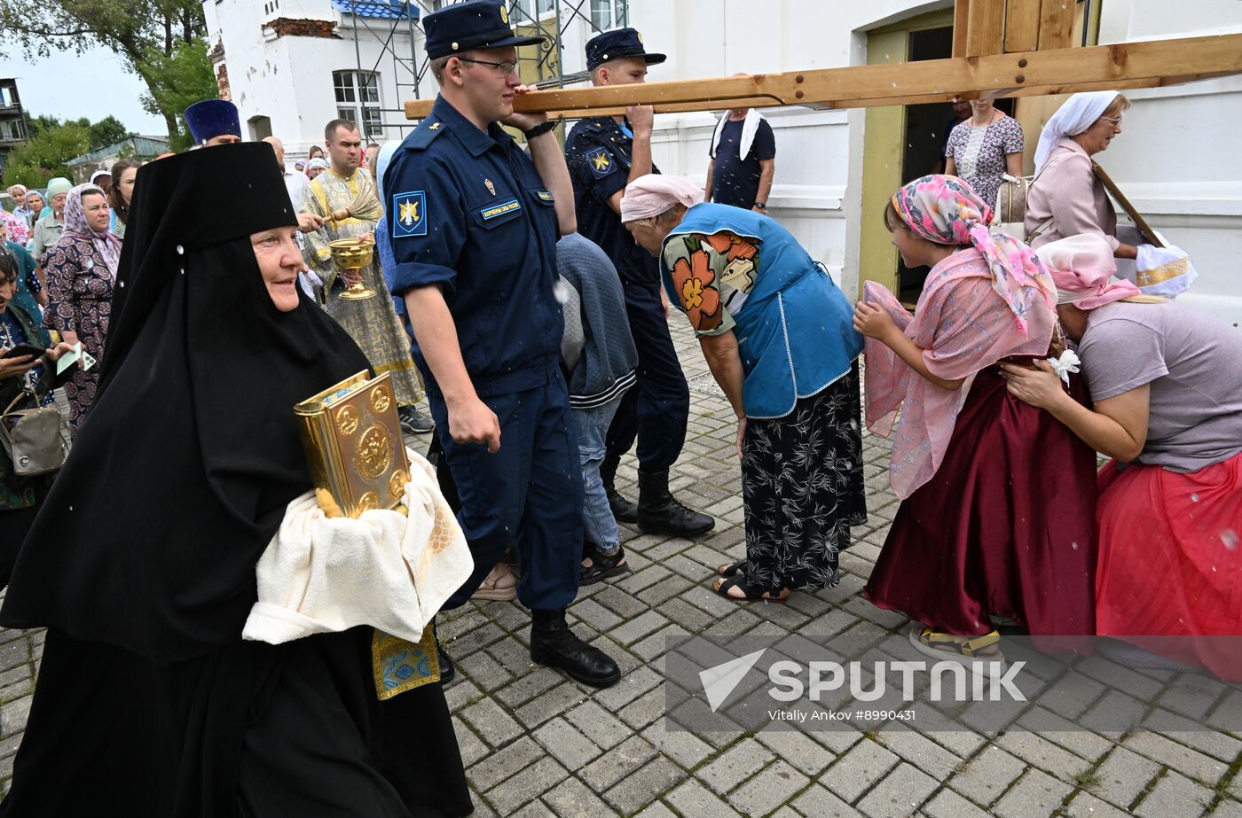 Russia Floods Religious Procession
