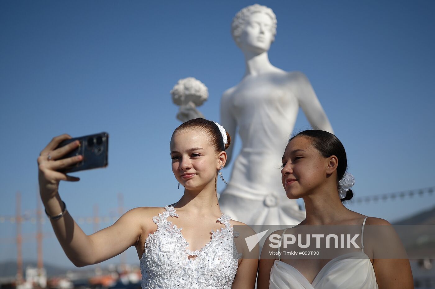 Russia Bride Flashmob