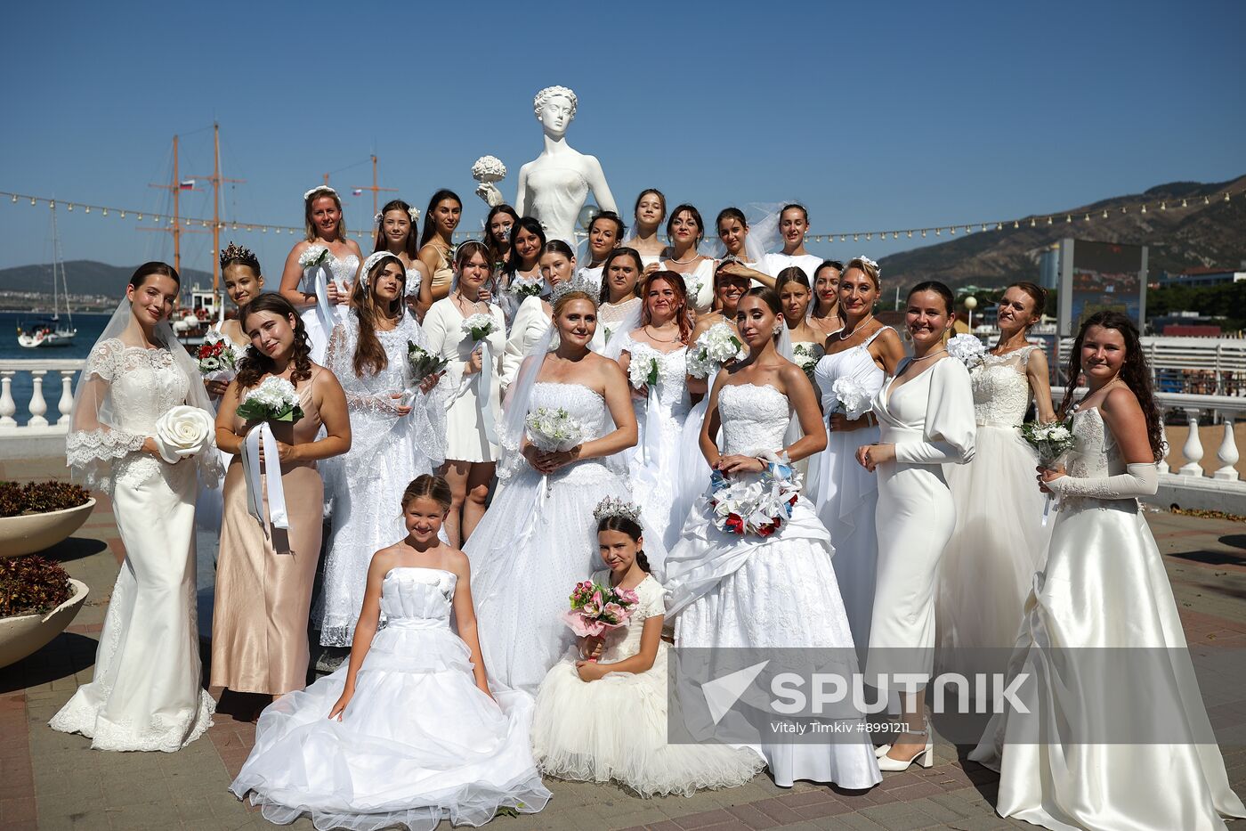 Russia Bride Flashmob