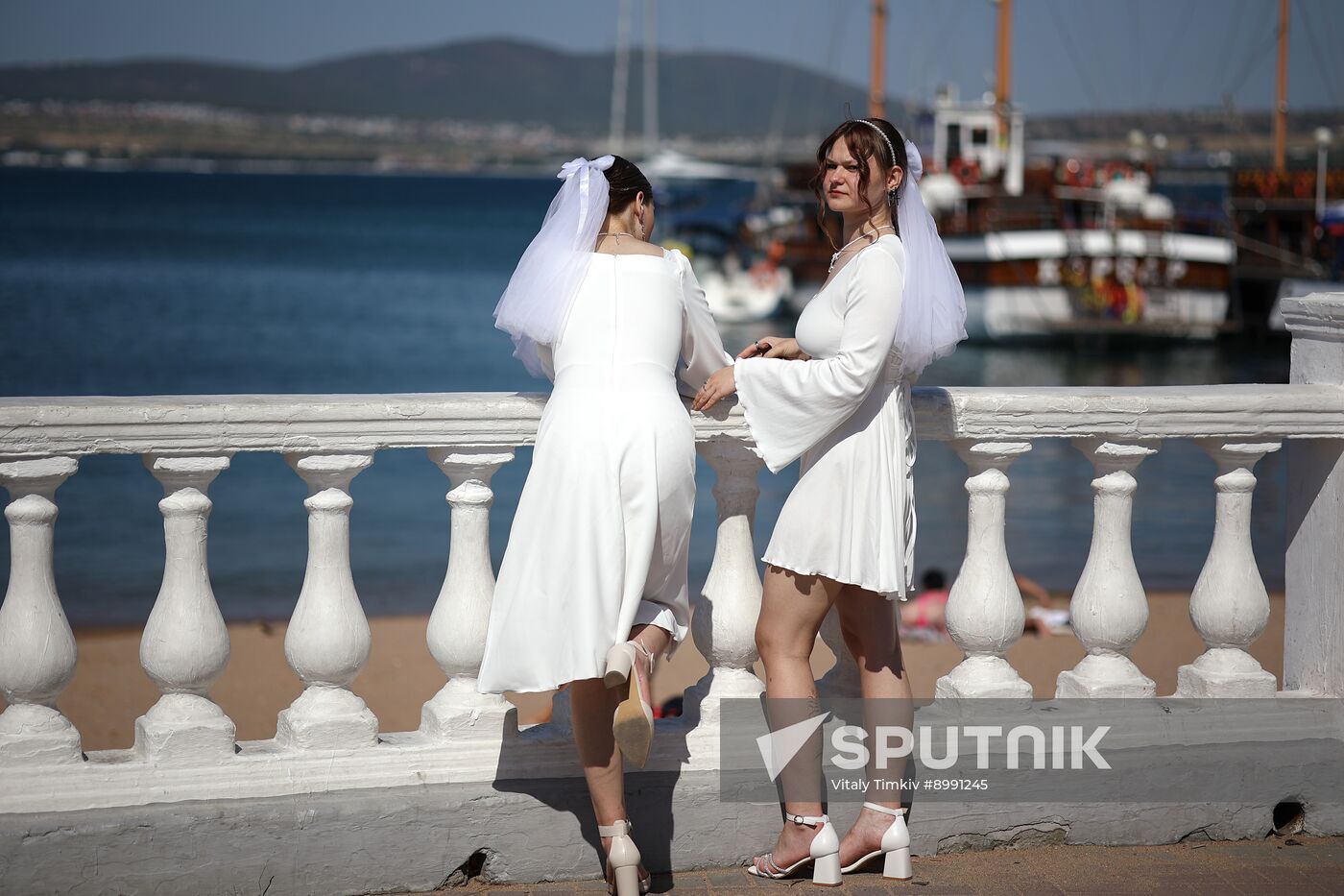 Russia Bride Flashmob