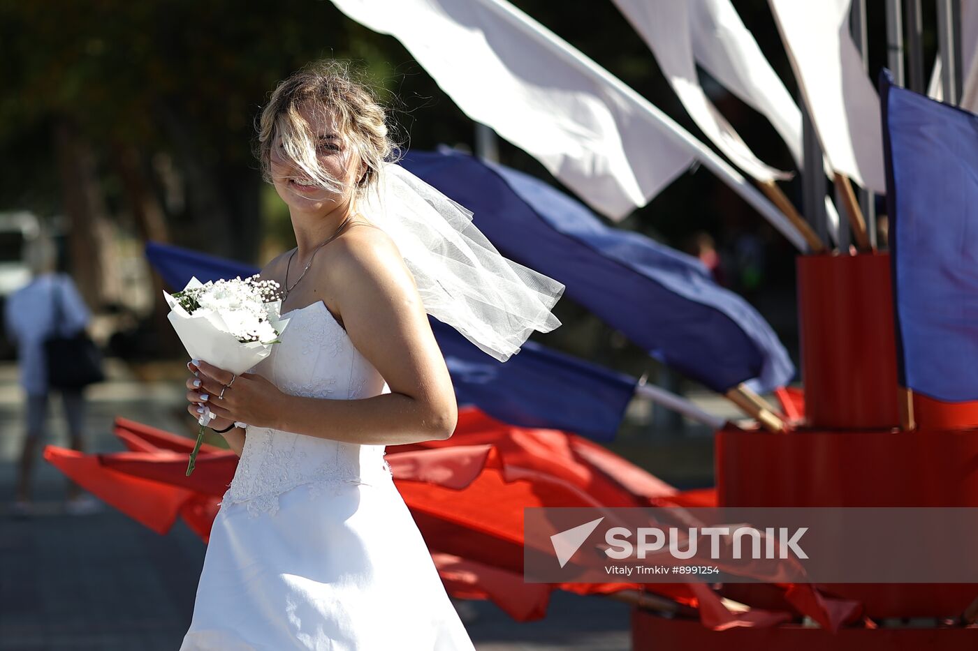 Russia Bride Flashmob