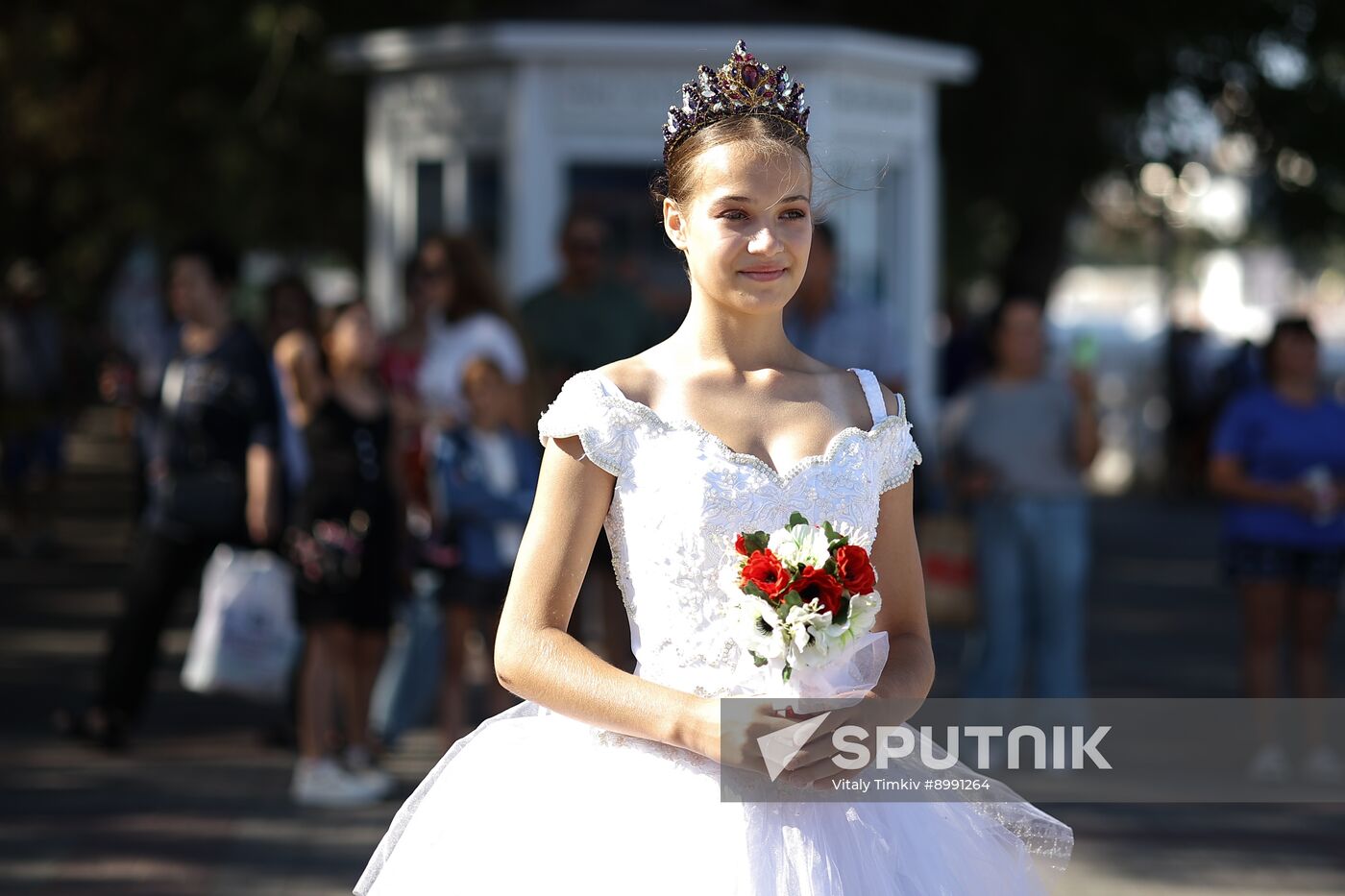 Russia Bride Flashmob