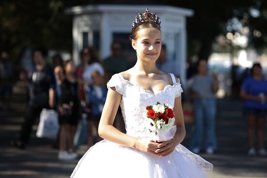 Russia Bride Flashmob