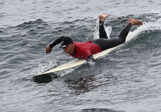 Russia Surfing