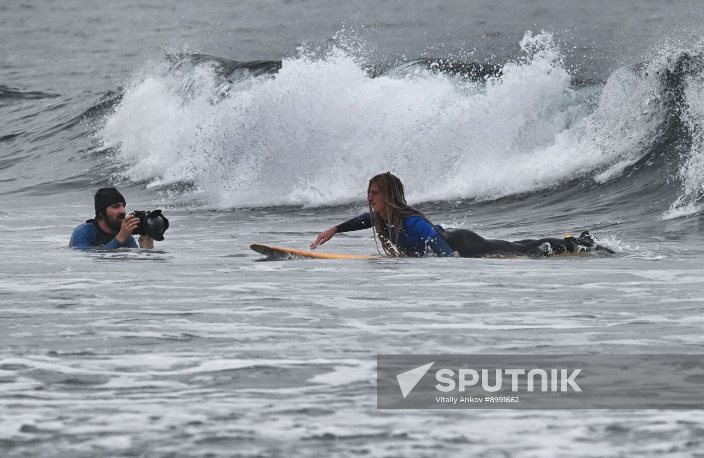 Russia Surfing