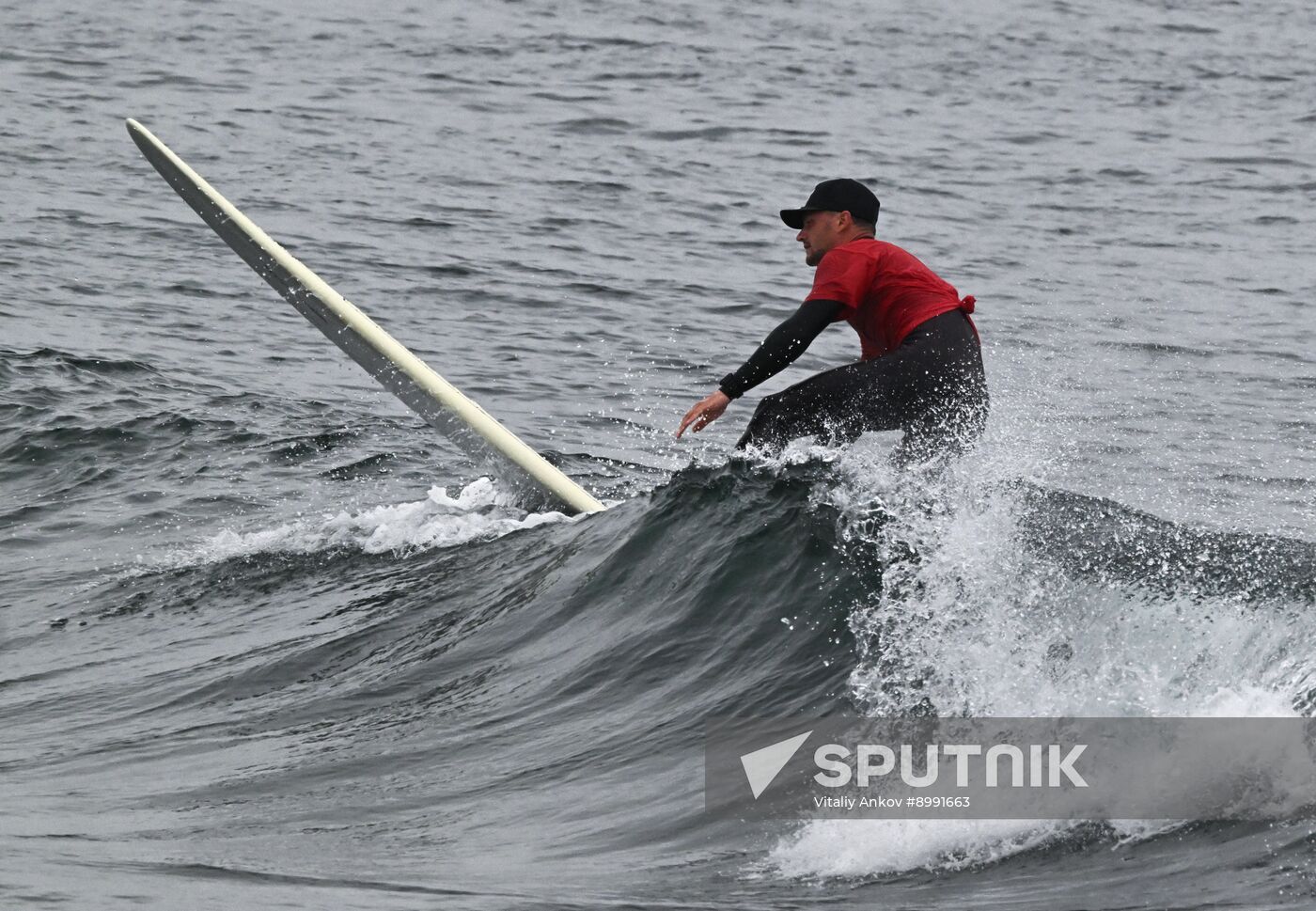 Russia Surfing