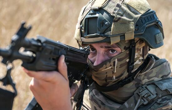 Russia Ukraine Military Operation Sappers Training