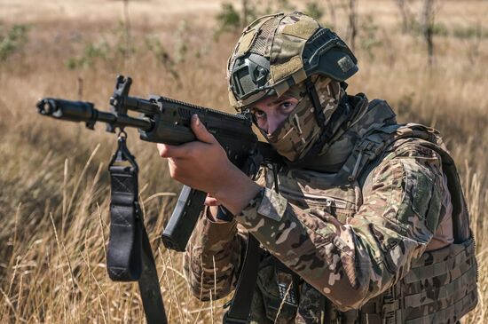 Russia Ukraine Military Operation Sappers Training