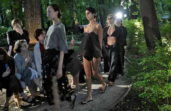 Russia Moscow Fashion Week Ruban