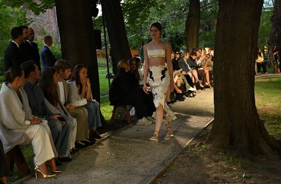 Russia Moscow Fashion Week Ruban