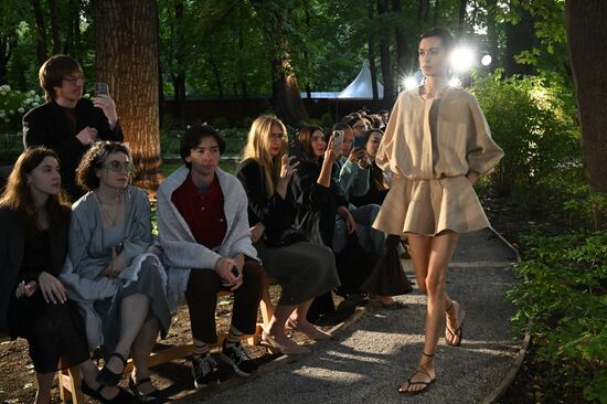 Russia Moscow Fashion Week Ruban