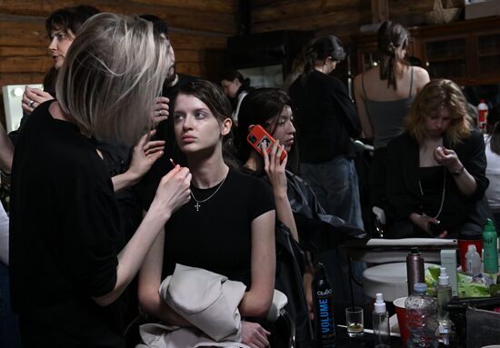 Russia Moscow Fashion Week Ruban