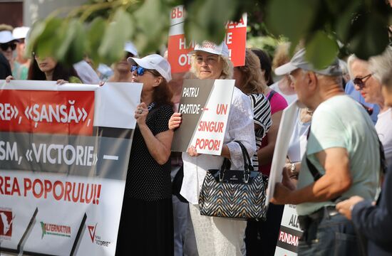 Moldova Pobeda Bloc Restriction