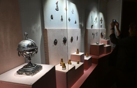 Russia Rhinestone Jewelry Exhibition