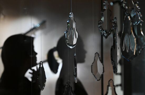 Russia Rhinestone Jewelry Exhibition