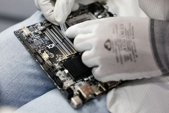 Russia Electronics Industry