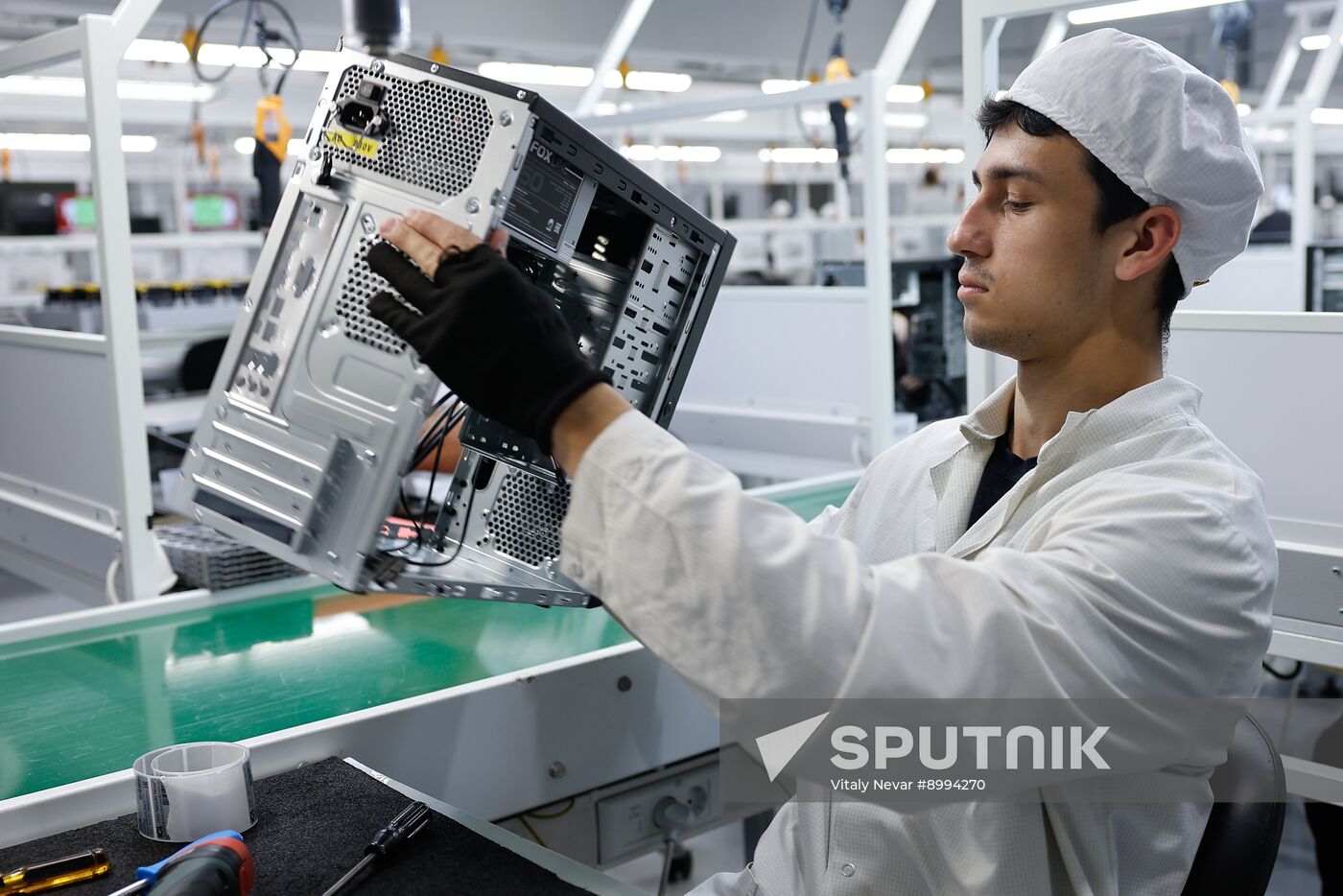 Russia Electronics Industry