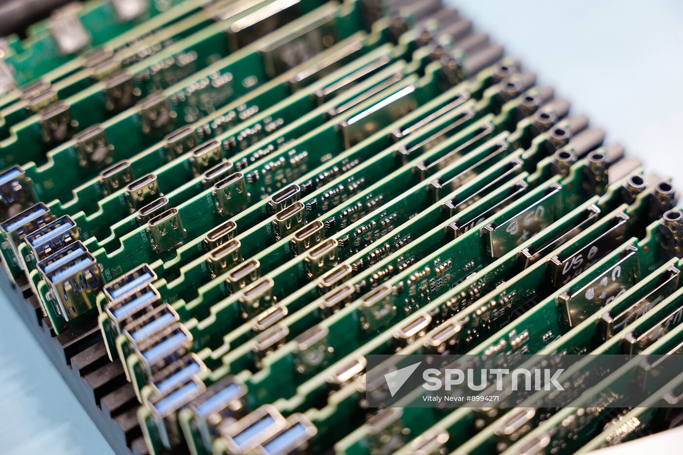 Russia Electronics Industry