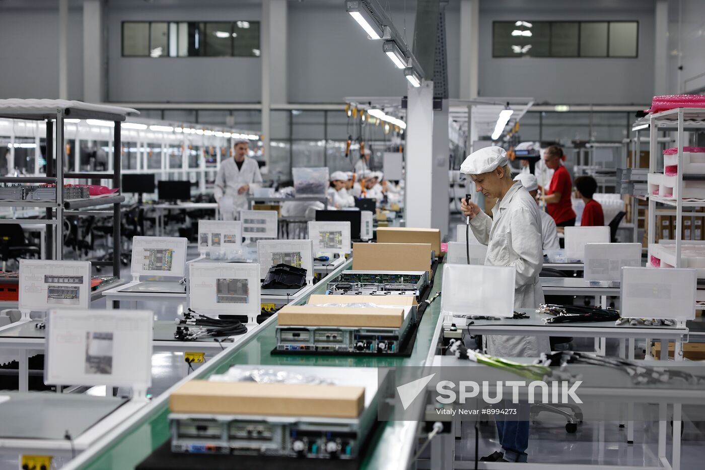 Russia Electronics Industry
