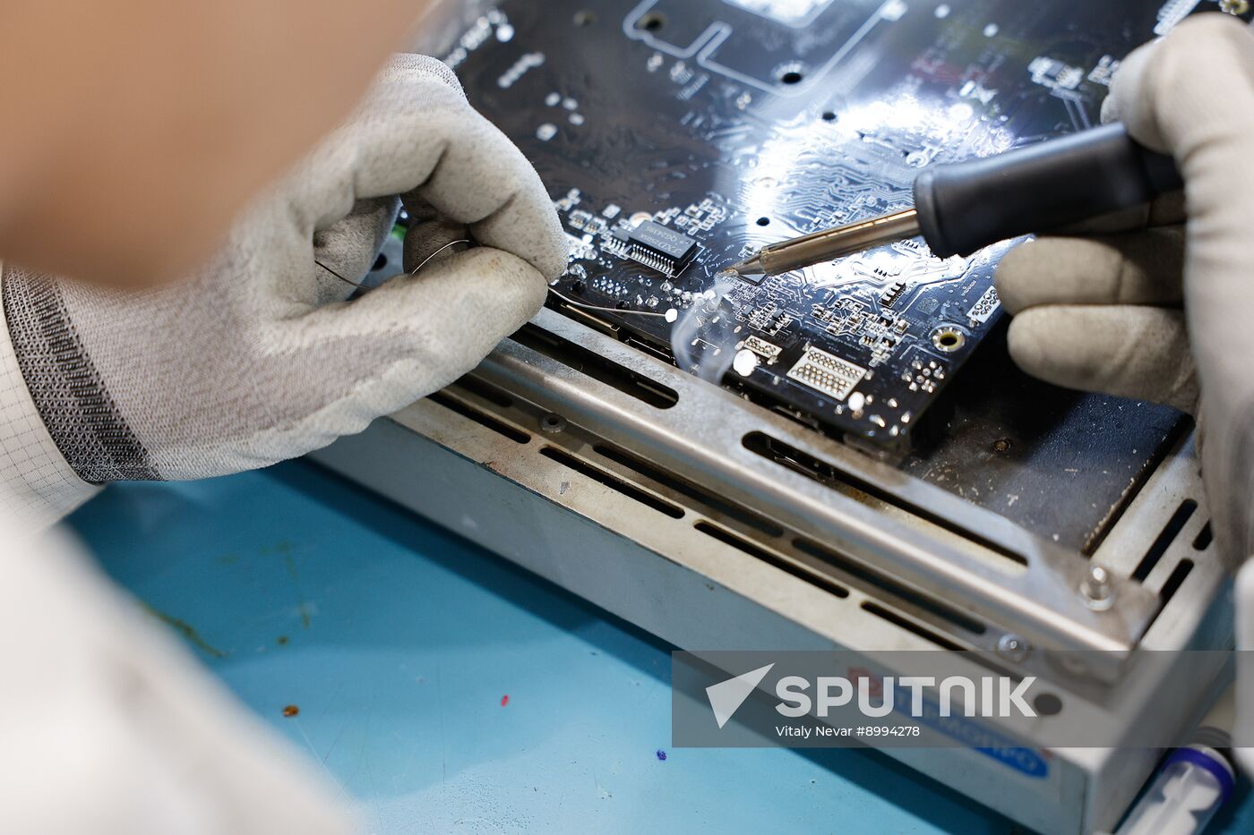 Russia Electronics Industry