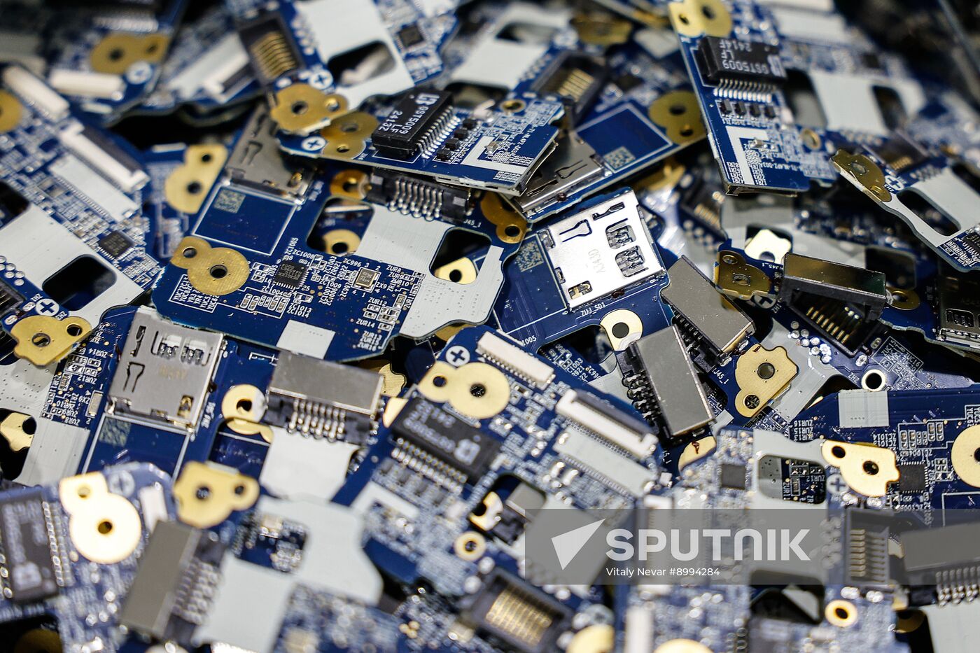 Russia Electronics Industry