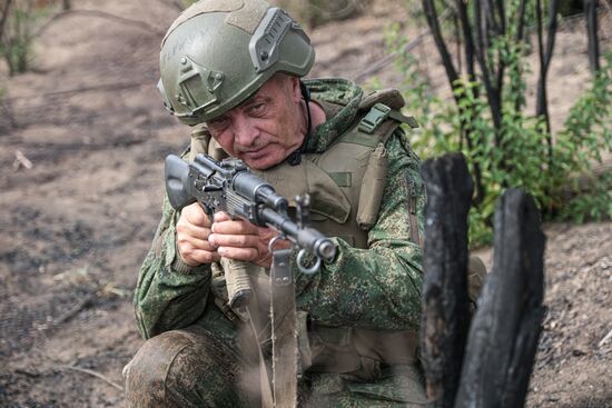 Russia Ukraine Military Operation Assault Units Training