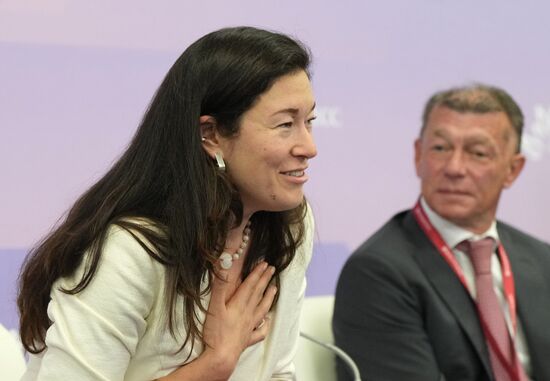EEF-2025. The Creative Economy: A New Growth Model for the Far East