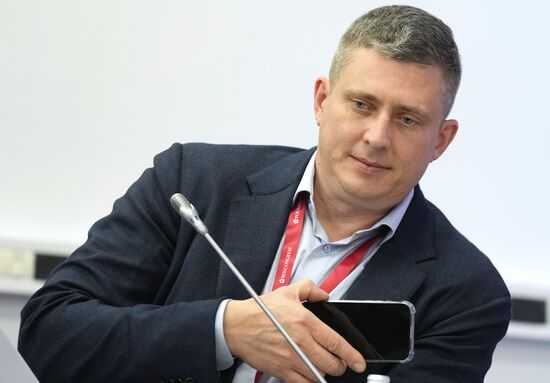 EEF-2025. The Creative Economy: A New Growth Model for the Far East