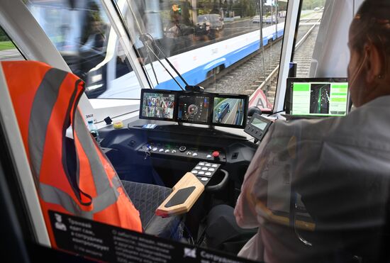 Russia Unmanned Tram