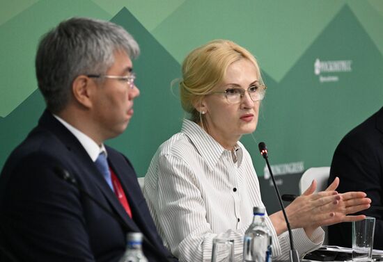 EEF-2025. The Renewal of Far Eastern Cities: Plans and Realization