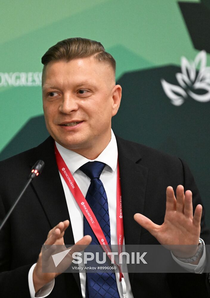 EEF-2025. The Renewal of Far Eastern Cities: Plans and Realization