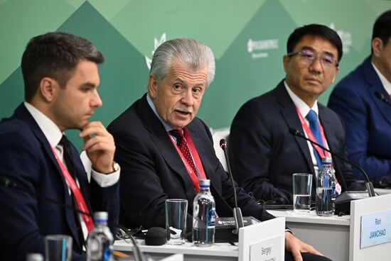 EEF-2025. International Advanced Special Economic Zones and Transport Corridors in the Far East: What Next?
