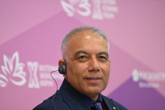 EEF-2025. Global South and East: Who Will Lead the New Growth Economy