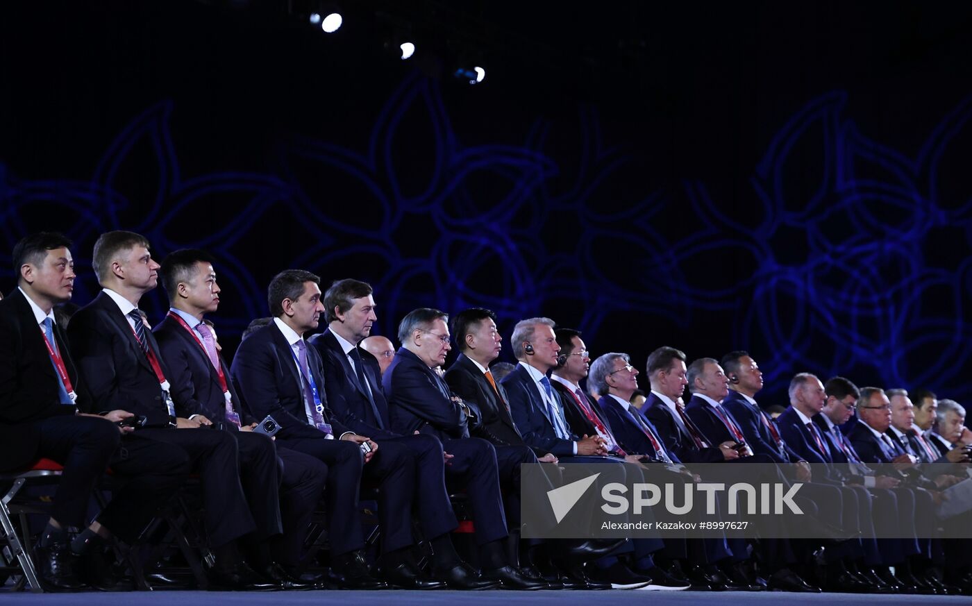 EEF-2025. Plenary Session