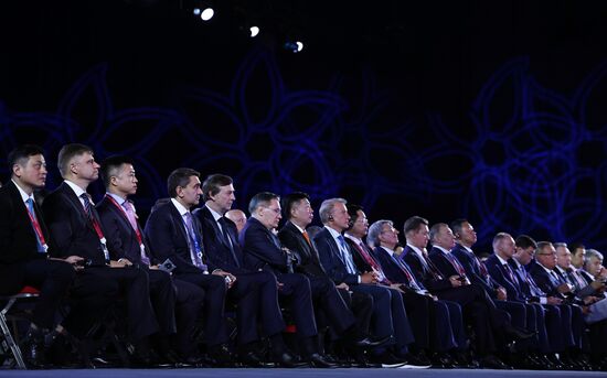 EEF-2025. Plenary Session
