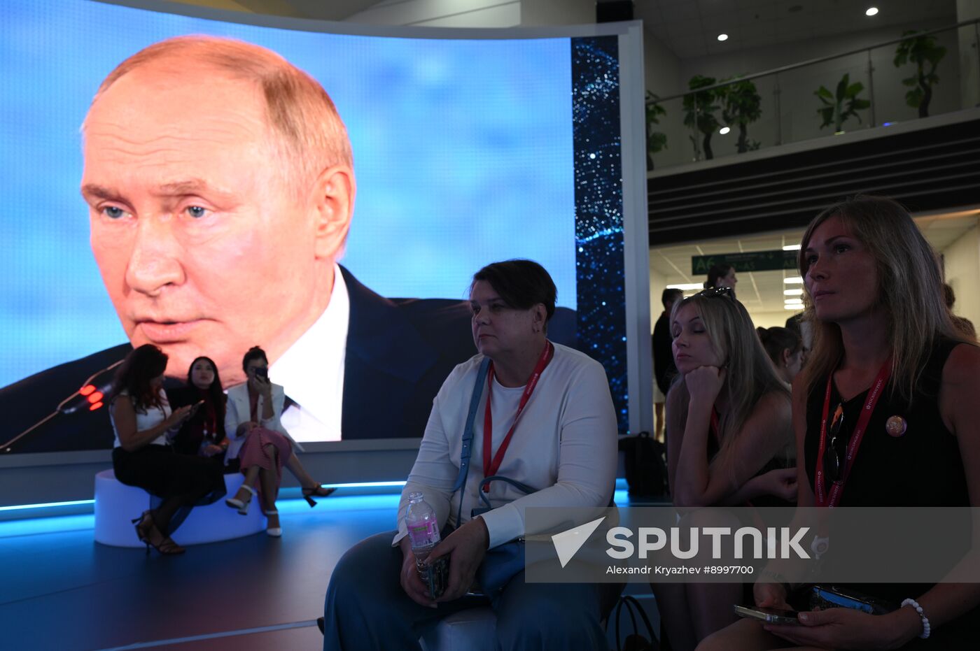 EEF-2025. Plenary Session. Broadcast