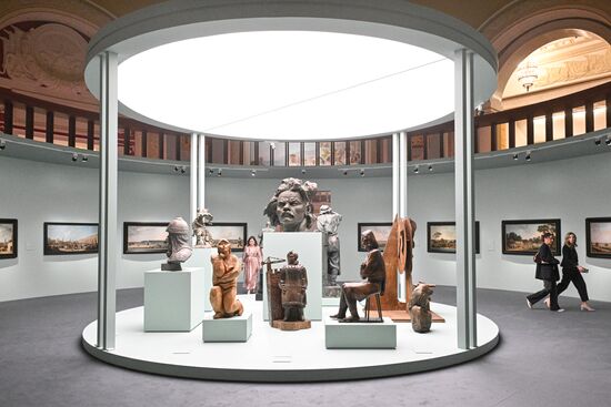 Russia Art Moscow Exhibition