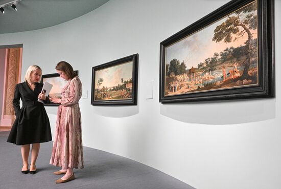 Russia Art Moscow Exhibition