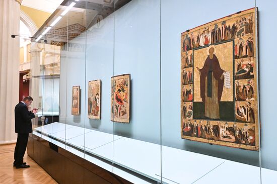 Russia Art Moscow Exhibition