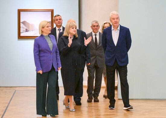 Russia Art Moscow Exhibition