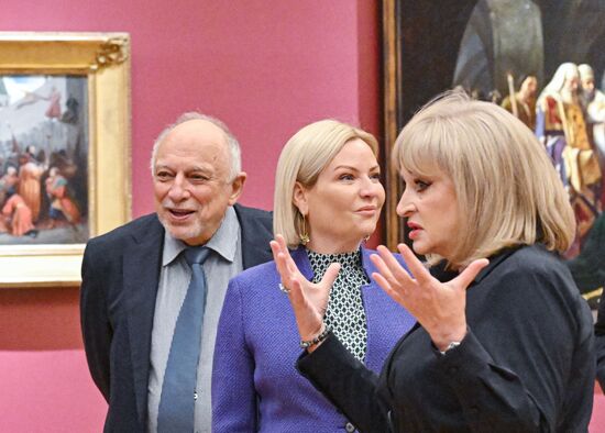 Russia Art Moscow Exhibition