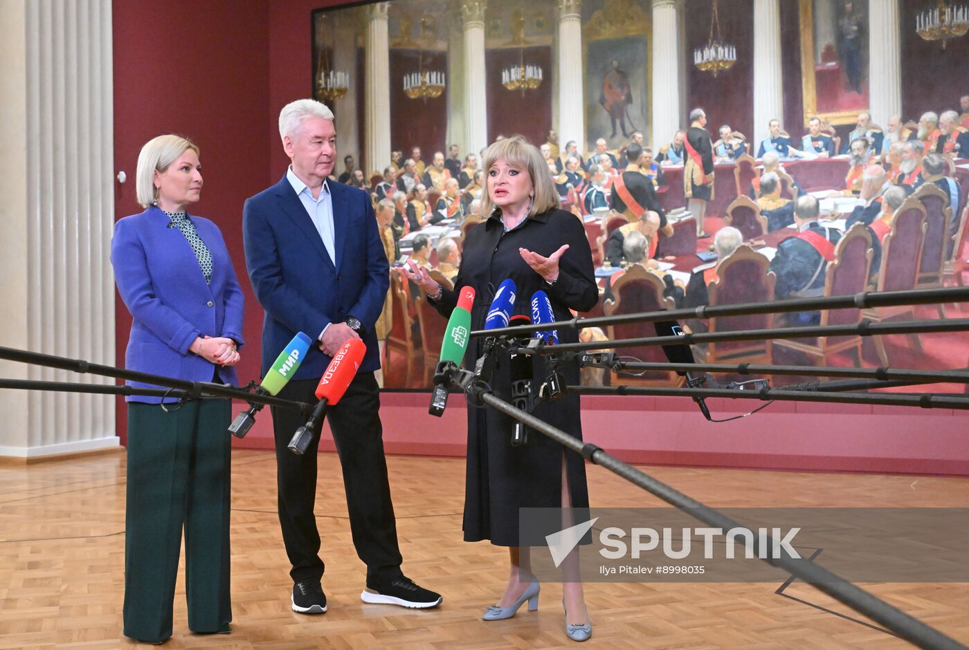 Russia Art Moscow Exhibition
